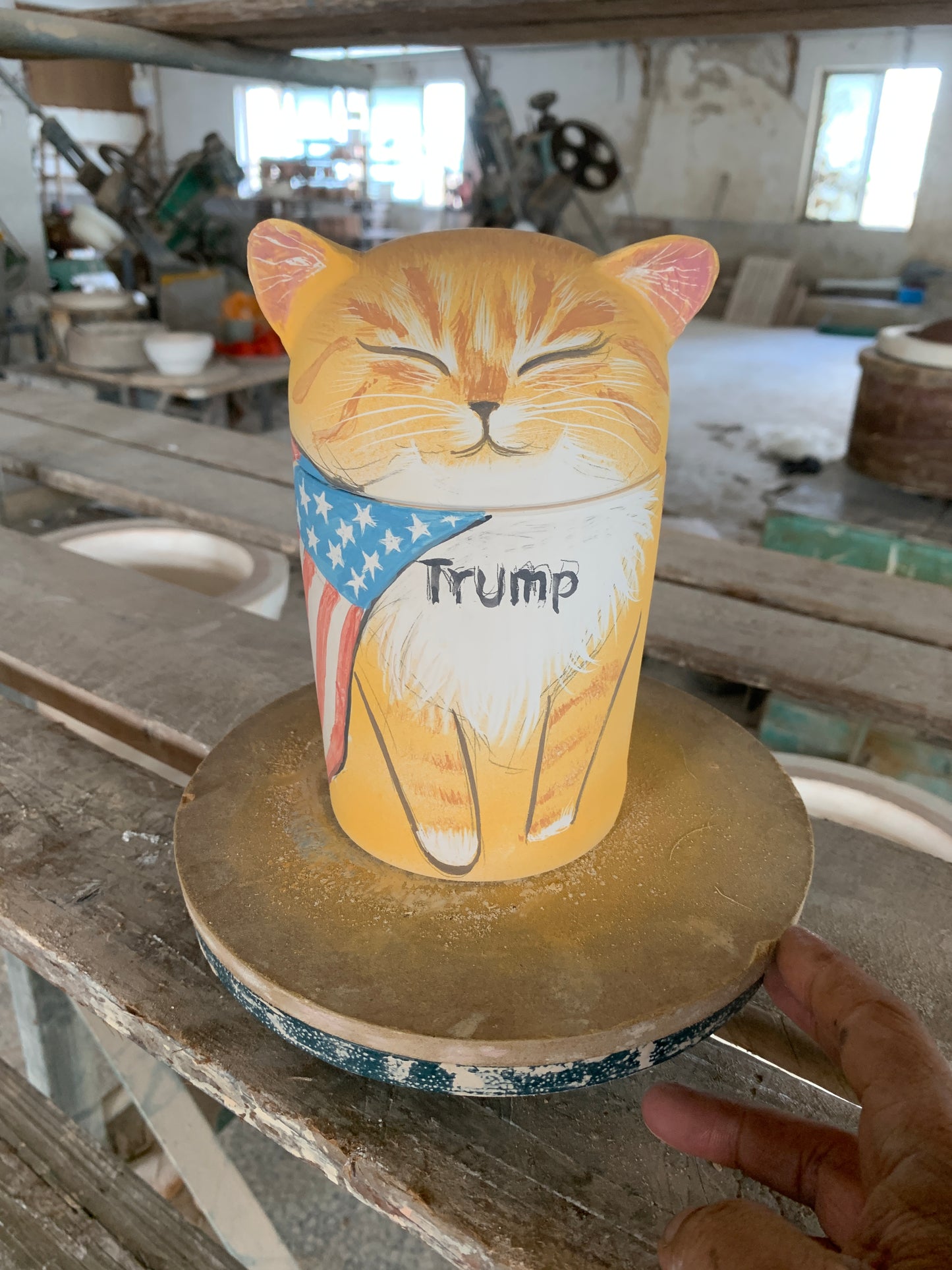 Hand-pianted Pet Urn(Cat)